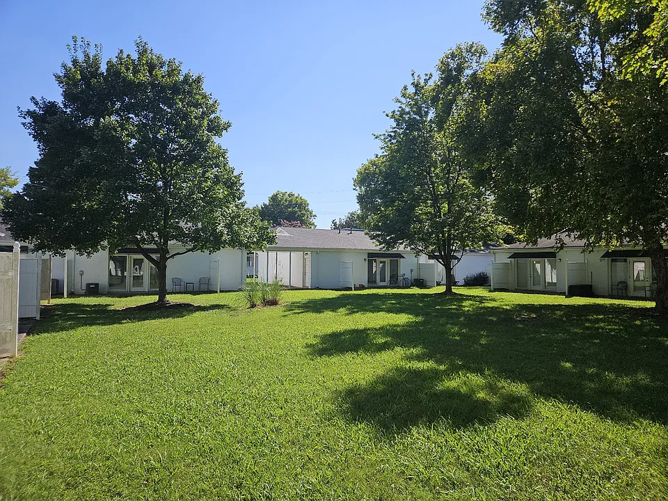 802 E Main St #20