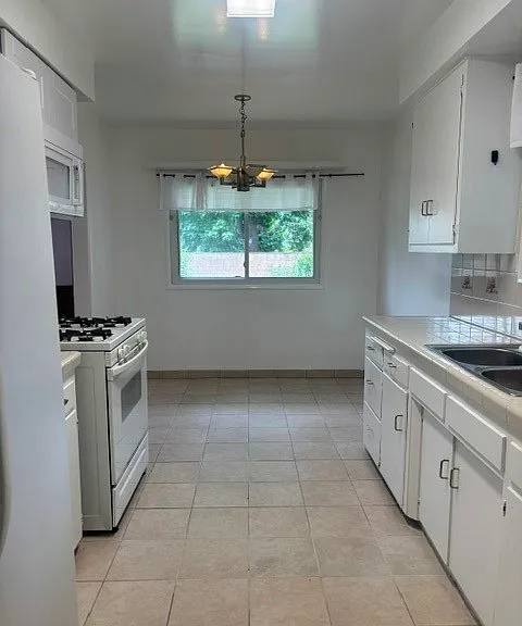 16250 San Jose St — Photo 11