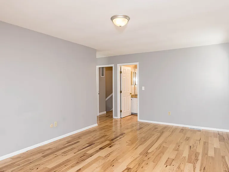 6674 Willow Grove Ln — Photo 20