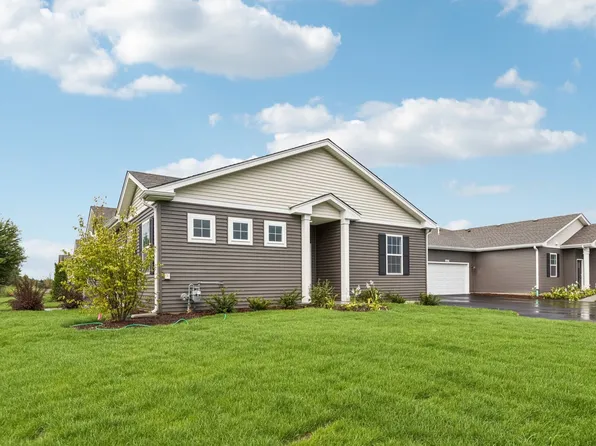 6455 Maple Glen Dr, Wonder Lake, IL 60097