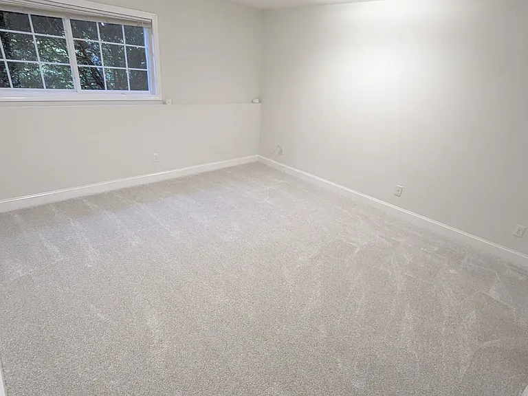 210 Winding Way Ln — Photo 34
