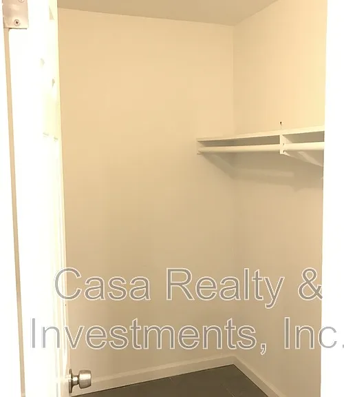 4570 W 162nd St #FRONT HOUSE — Photo 12