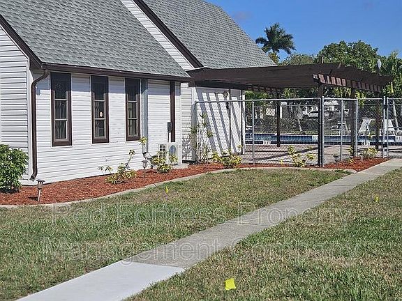 2nd image of 12918 Meadowood Ct