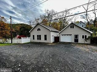 10069 Standing Stone Rd, Huntingdon, PA 16652