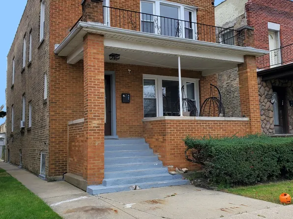 4931 W Henderson St #2, Chicago, IL 60641