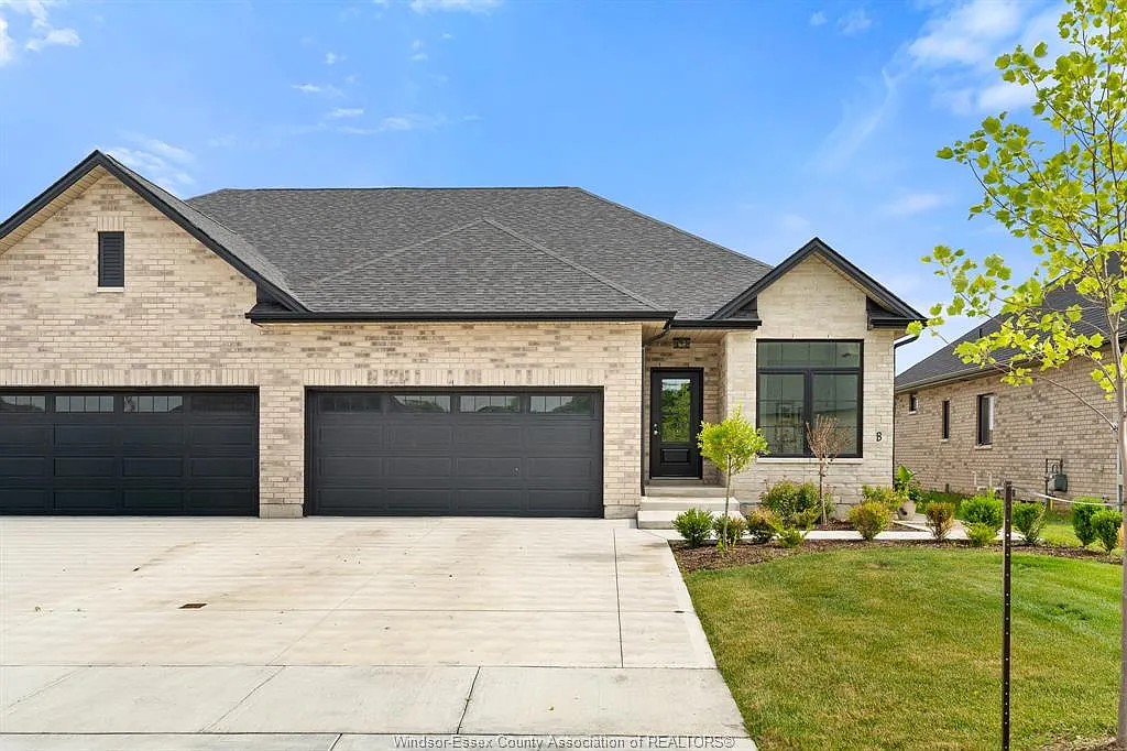 2 bed, $2,100 — Photo 1