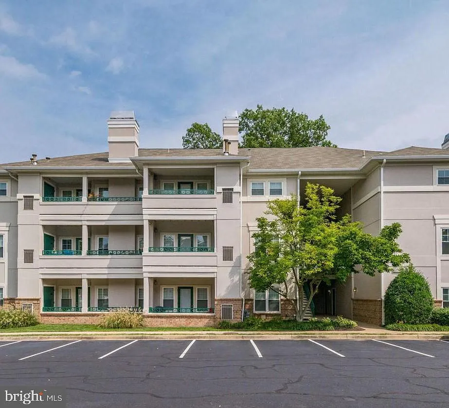 2 bed, 1082 sqft, $2,500 — Photo 1