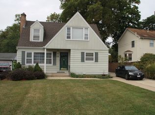 616 S York St, Elmhurst, IL 60126