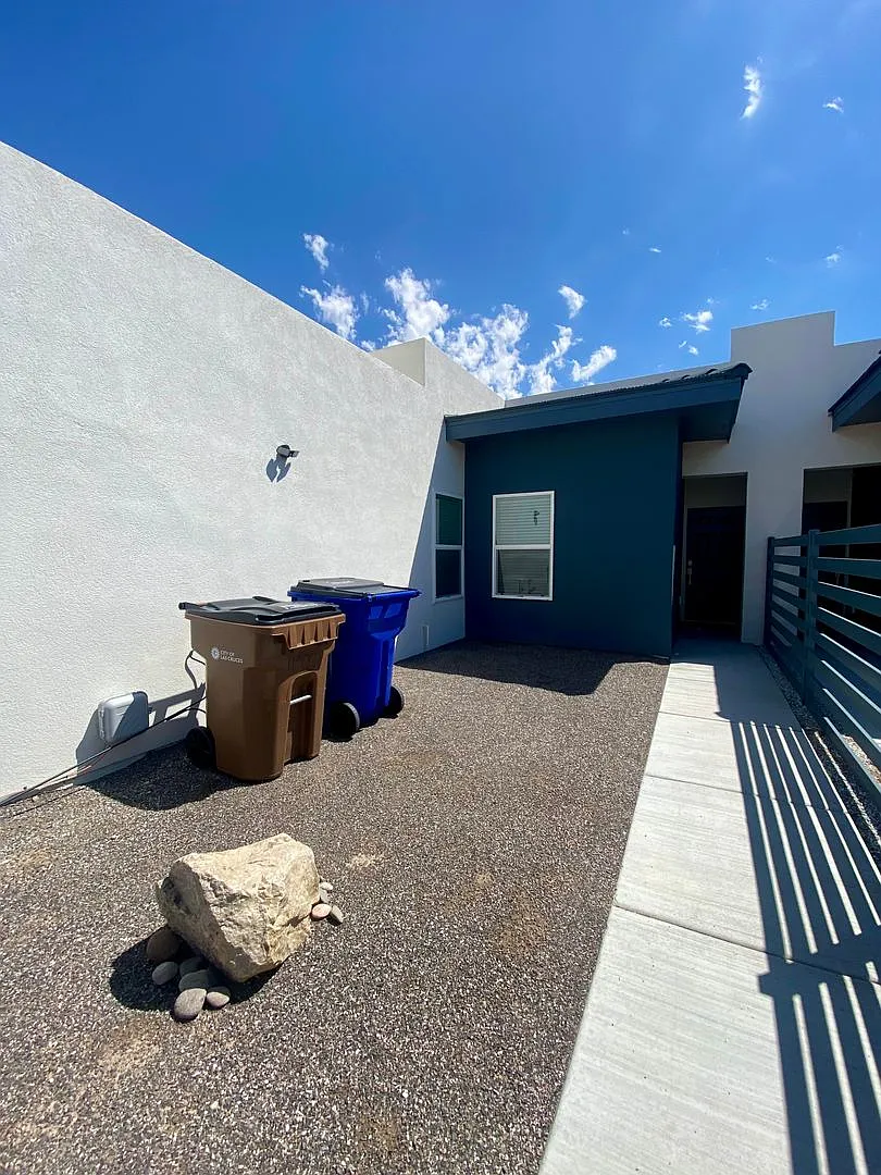 4022 Ramrod Forge - Amazing 3-Bedroom Rental Home with Modern Amenities in Las Cruces, NM! — Photo 3