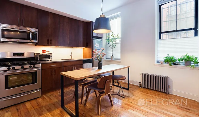 Rented by (Legacy) Elegran | media 8