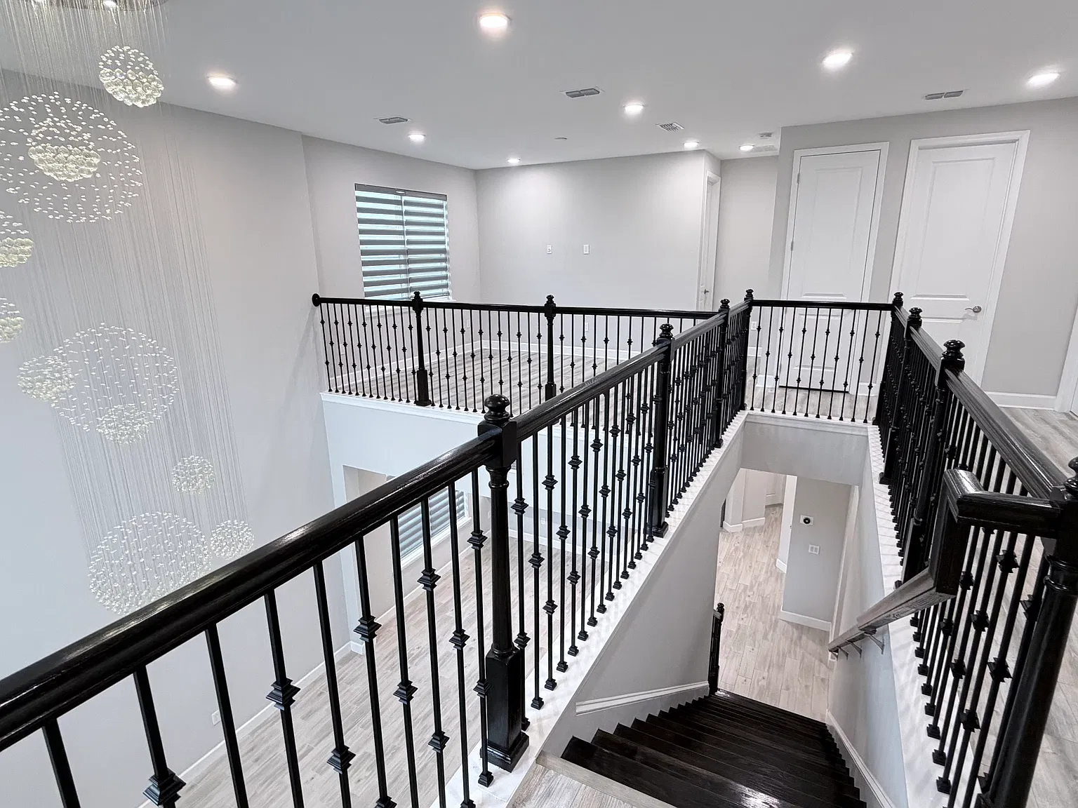 4 bed, 3.5 bath, 2589 sqft, $3,900 — Photo 3