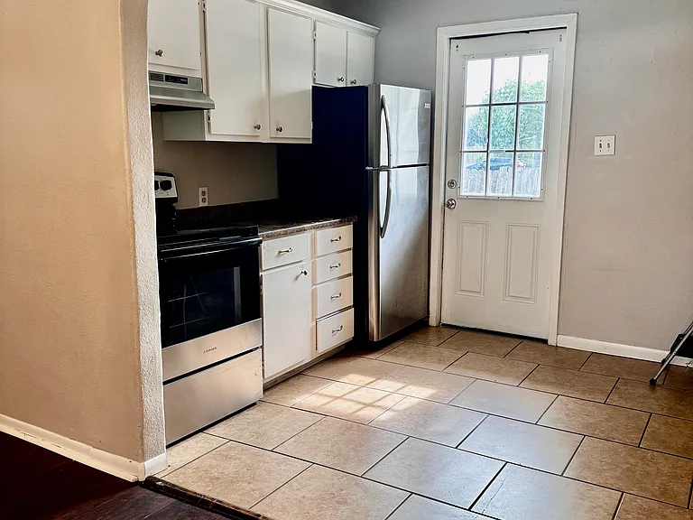 5311 E Riverview St — Photo 4