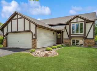 15755 Hallmark Path, Apple Valley, MN 55124
