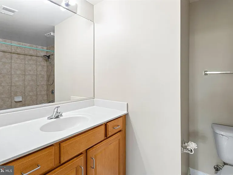 4480 Market Commons Dr #405 — Photo 42
