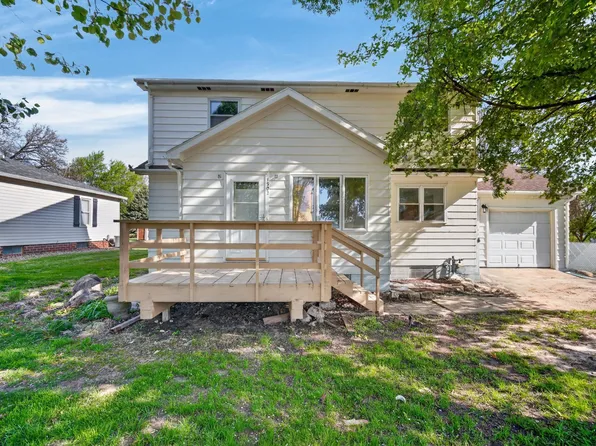 1902 State St, Granger, IA 50109