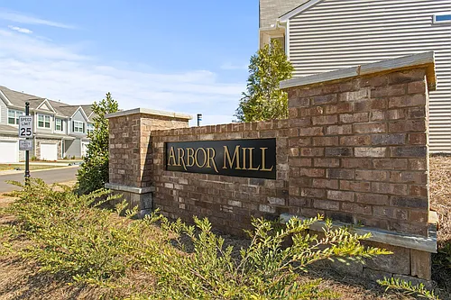 313 Arbor Trl Photo 1