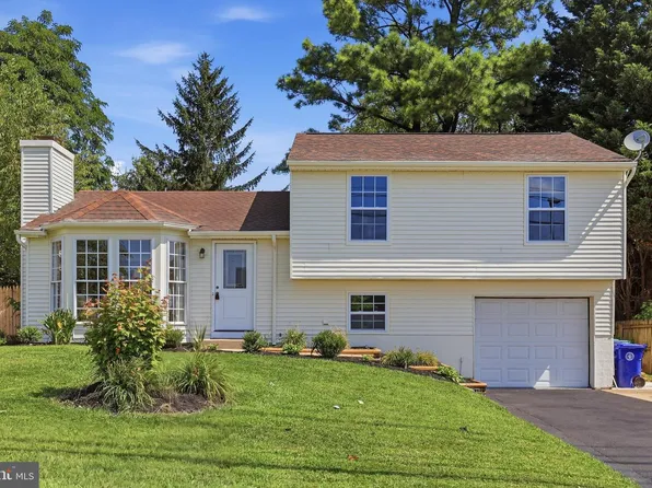 1309 Butterfly Ln, Frederick, MD 21703