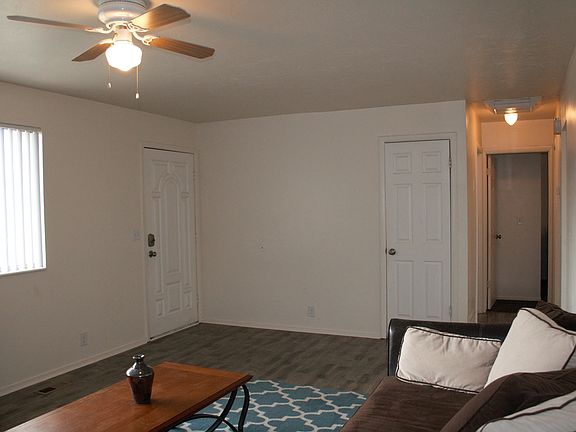 3rd image of 5540 W Mountain Men Dr