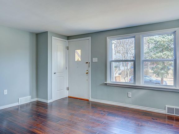5th image of 7544 Flora Ave