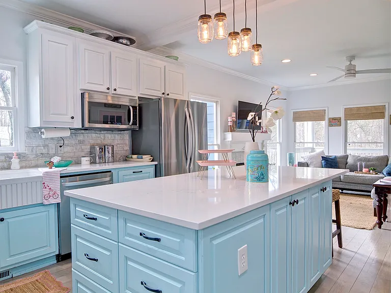 4060 Merritt Dr — Photo 10