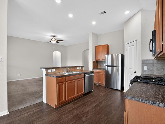 2nd image of 20101 Torrey Pines Ln