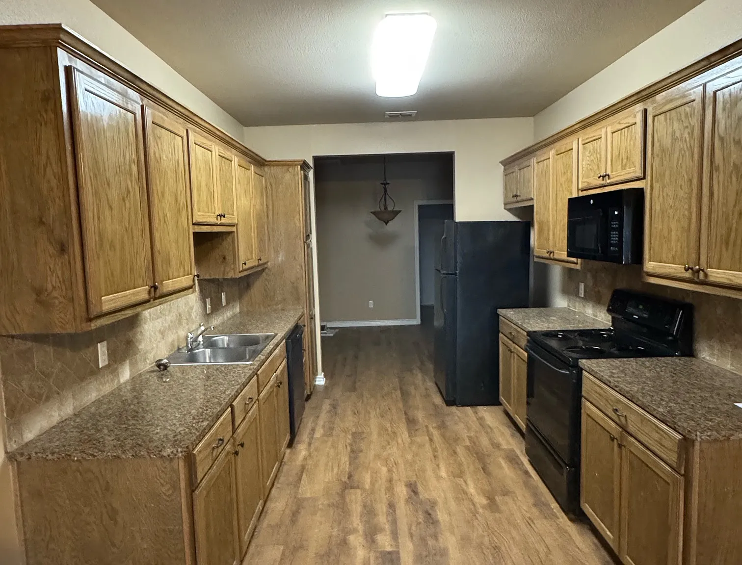 3 bed, $1,395 — Photo 4
