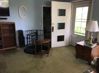 260 Cedar Ln, La Follette, TN 37766