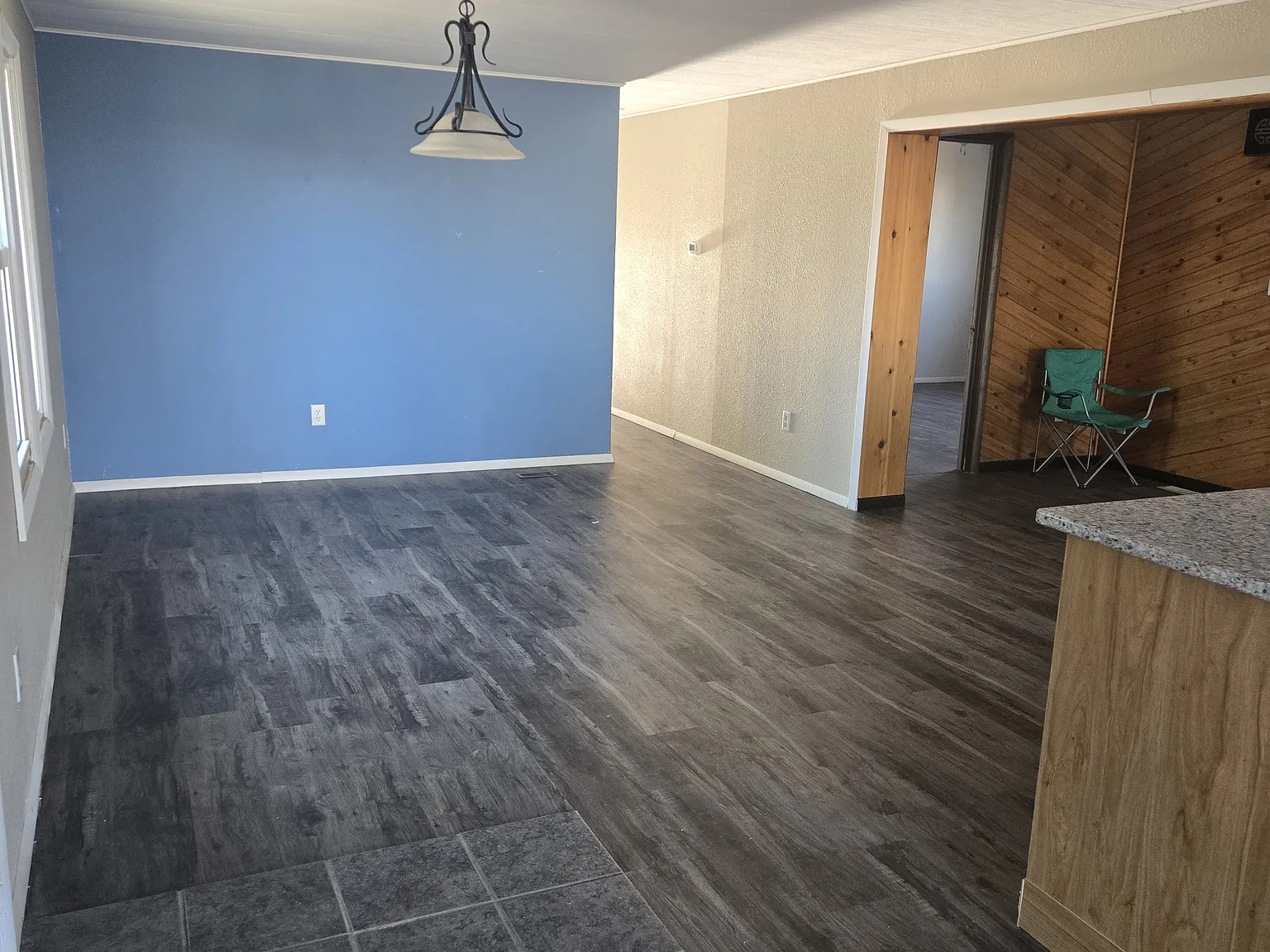 4 bed, 1968 sqft, $1,400 — Photo 4