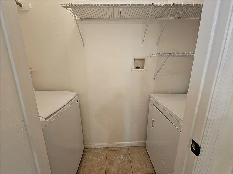 35 S Avonlea Cir — Photo 21