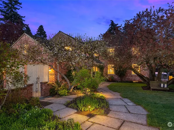 1654 Shenandoah Drive E, Seattle, WA 98112