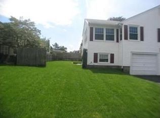 20 Pickett Rd, East Providence, RI 02914