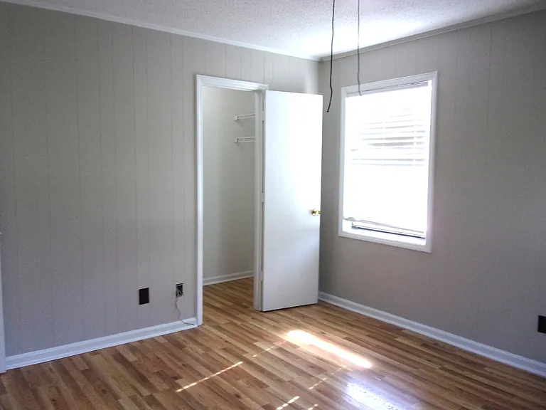 1823 India Hook Rd — Photo 11