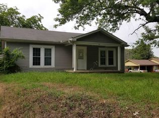 1877 N Royal St, Jackson, TN 38305