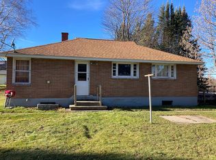 428 E Caspian Ave, Caspian, MI 49915