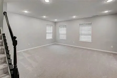 9436 Tanhurst Dr — Photo 2