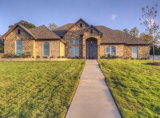 229 Sunnys Halo Blvd, Bullard, TX 75757