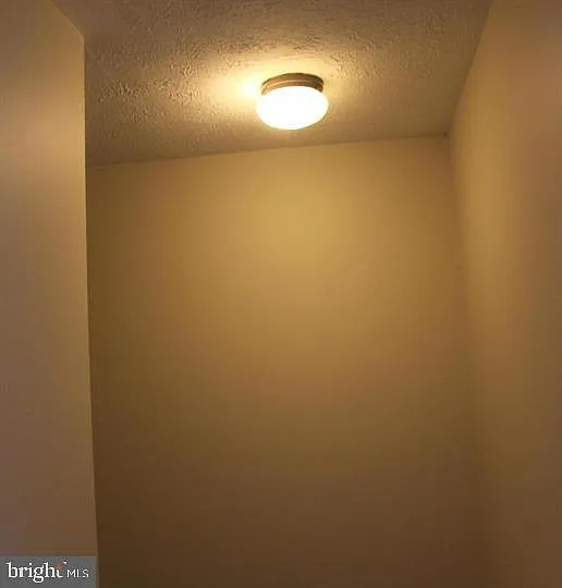 414 Cornwallis Ct — Photo 17