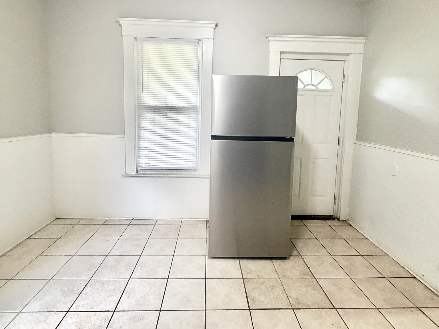2 bed, 1200 sqft, $1,750 — Photo 3