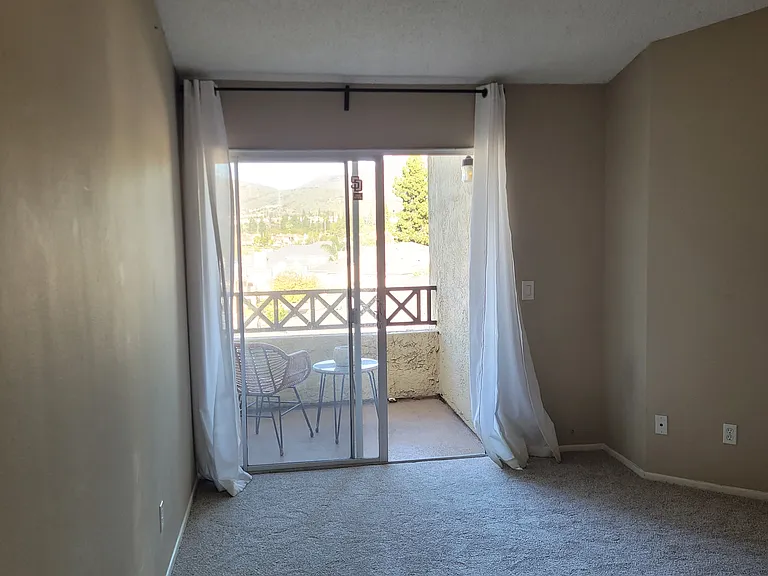 2039 Lakeridge Cir #304 — Photo 14