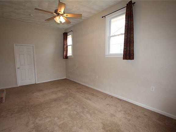 3rd image of 109 Dilts Dr