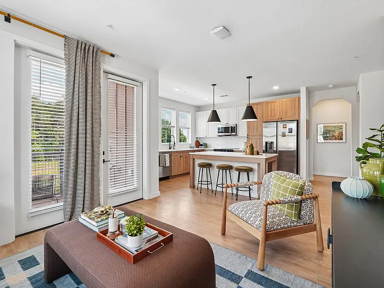 NOVEL River District By Crescent Communities — Photo 39