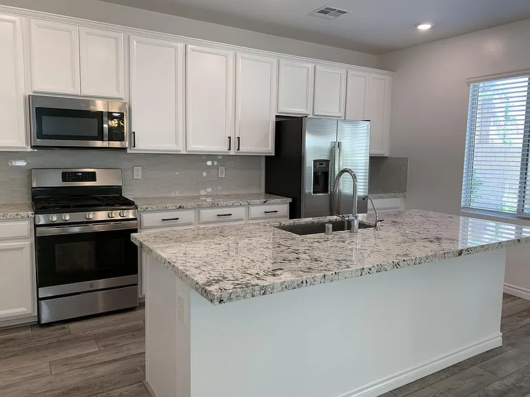 8179 Skye Plum St — Photo 5