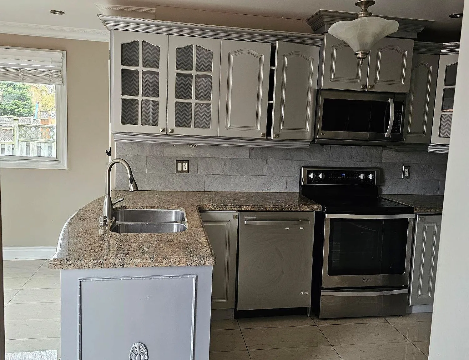 6 bed, $995 — Photo 3