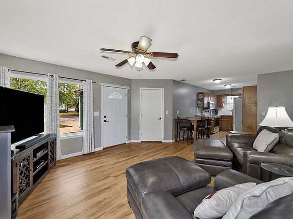 2nd image of 1206 W Vilm Dr