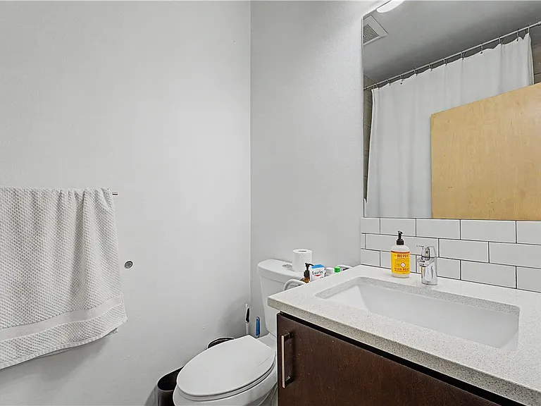 175 W Martin Luther King Blvd — Photo 19