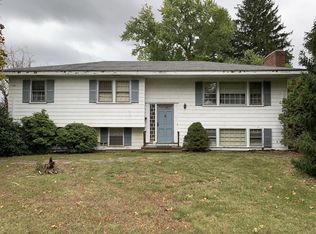 11 Birch St, Braintree, MA 02184