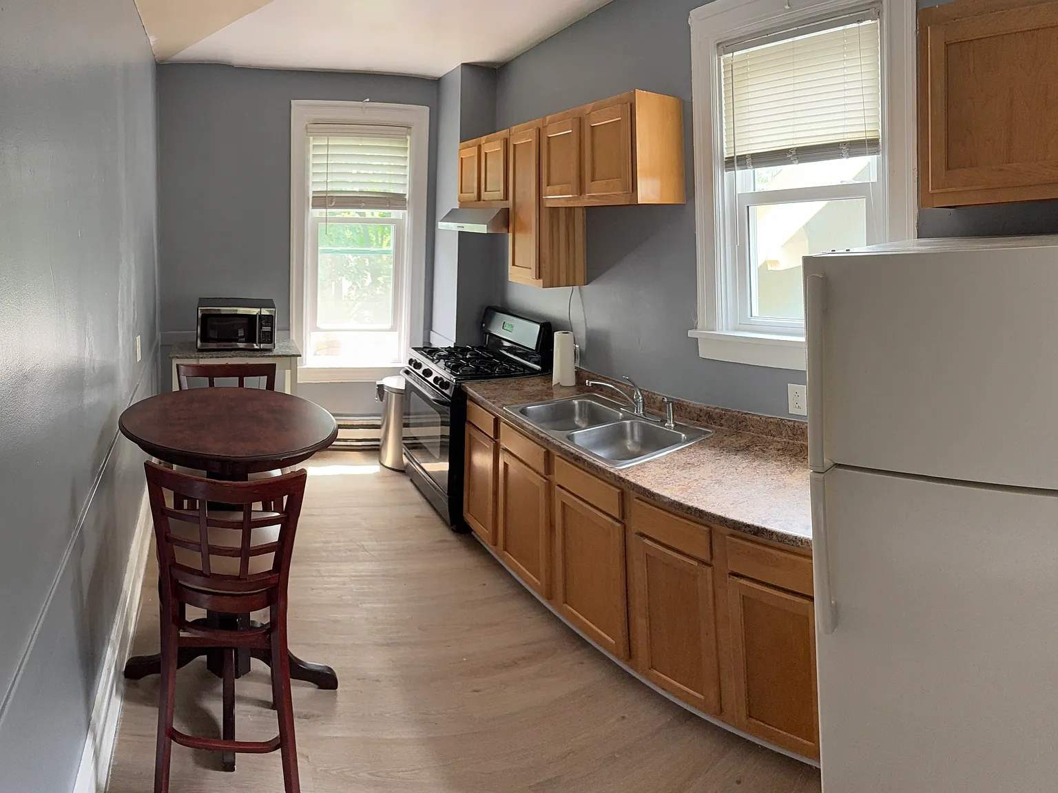 430 Edgemont St — Photo 4
