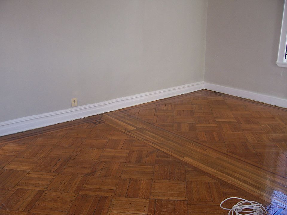 2nd image of 388 Decatur St