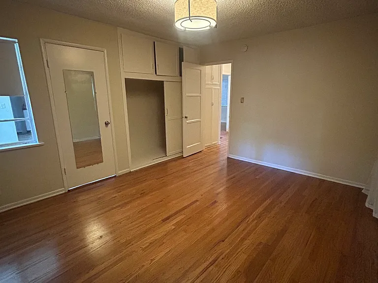 14433 Dickens St — Photo 9