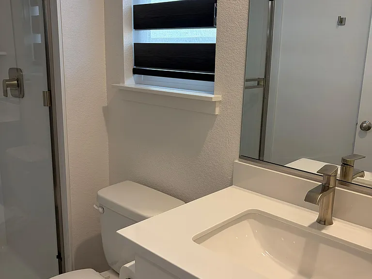 252 W Rustica Dr — Photo 10
